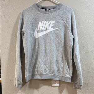Nike Women’s Light Gray Crewneck Sweater